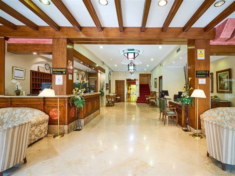 โรงแรมกัวดาลูป กรานาดา ภายนอก รูปภาพ